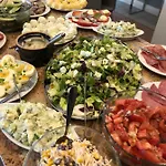 Avila Park & Bed & Breakfast 3*