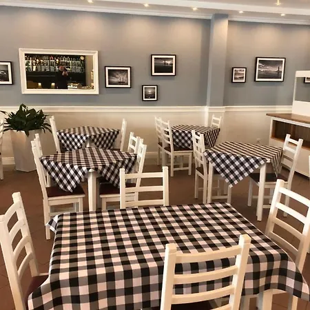 Avila Park & 住宿加早餐酒店