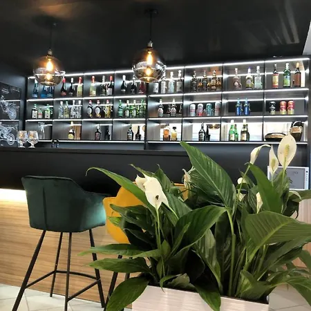 Avila Park & 住宿加早餐酒店