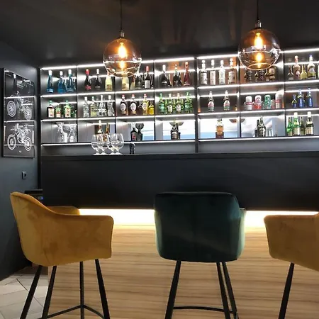 Avila Park & 住宿加早餐酒店 3*