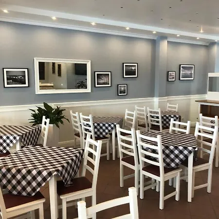 Avila Park & Dziwnówek