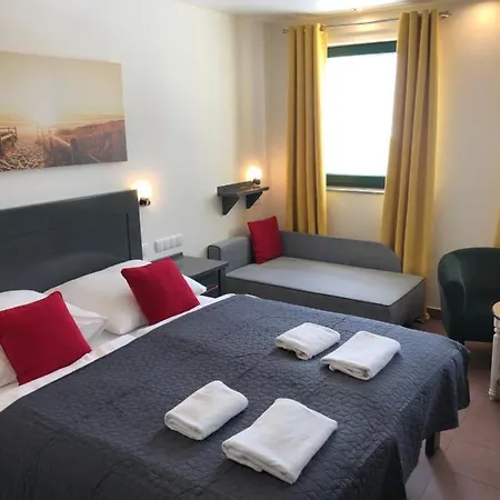 Avila Park & 住宿加早餐酒店 Dziwnówek