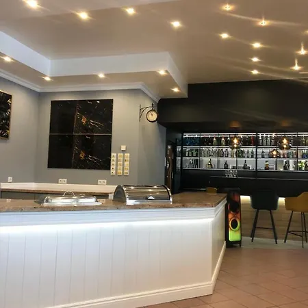 Avila Park & 住宿加早餐酒店