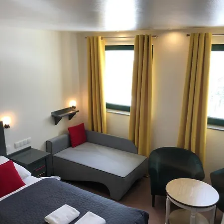 Avila Park & 住宿加早餐酒店 Dziwnówek