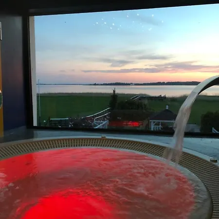 住宿加早餐酒店 Avila Park & Dziwnówek