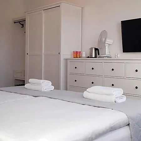 Avila Park & Bed and Breakfast Dziwnówek