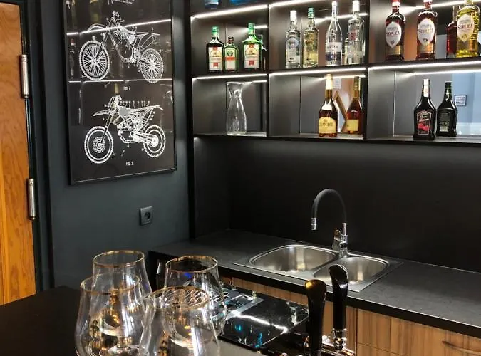 Bed & Breakfast Avila Park & 3*