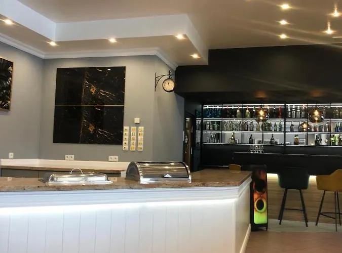 Avila Park & Nocleg ze śniadaniem