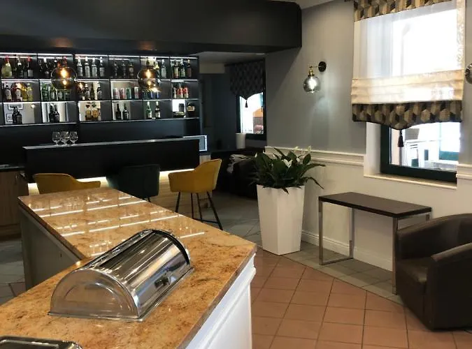 Avila Park & Bed & Breakfast 3*