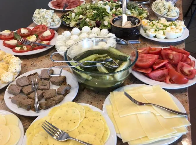 Avila Park & Bed & Breakfast 3*