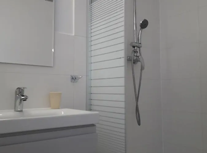 Avila Park & Nocleg ze śniadaniem Dziwnówek