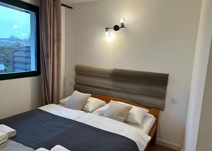 Nocleg ze śniadaniem Avila Park & Dziwnówek